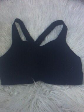 lululemon athletica Black Cross-Back Sports Bra